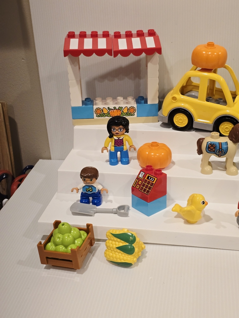 Lego Duplo Farmers' Market and Pony Stable Building Set - Picture 5 of 16